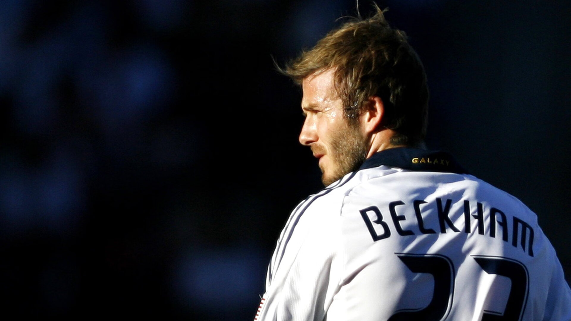 数据王座与团队闪电，哈登的孤星闪耀与勇士的集体风暴