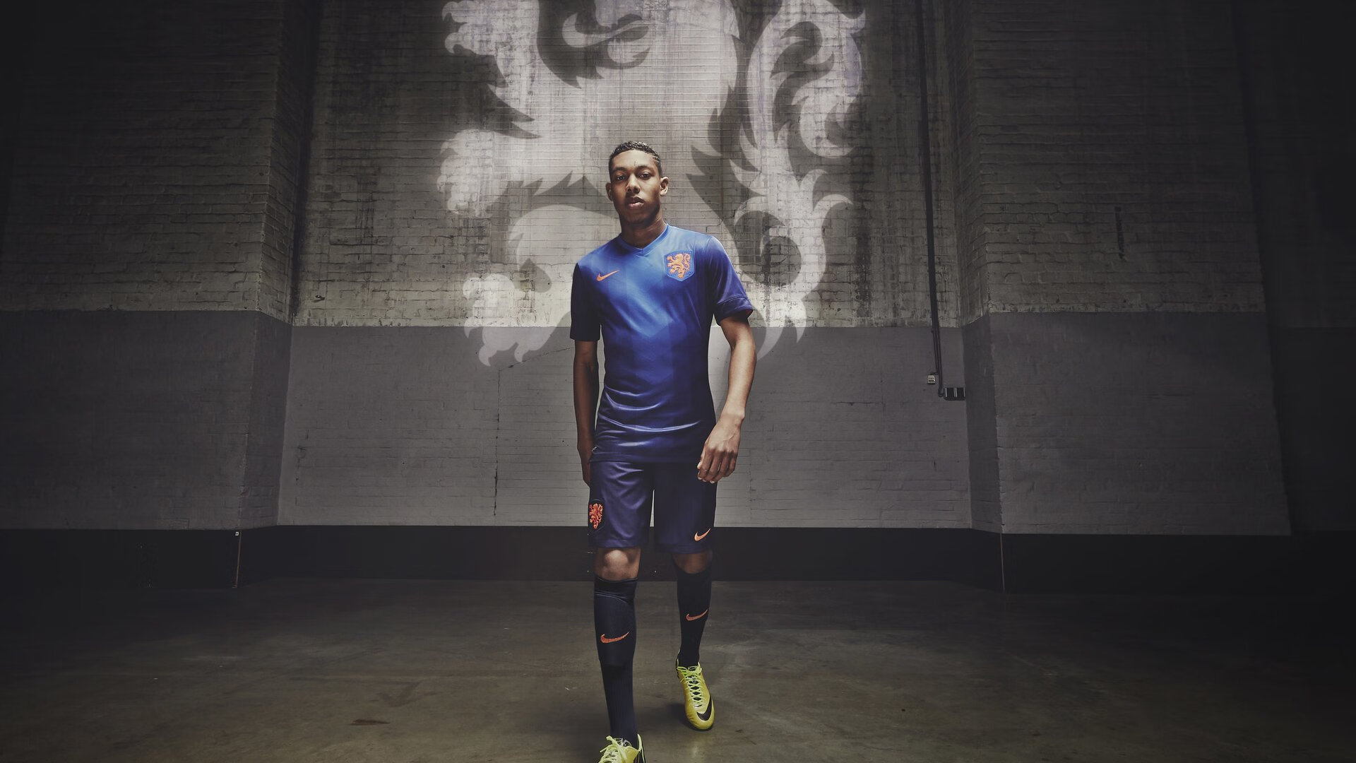 熊猫体育赛事-开拓者爆冷掘金启示录，从武切维奇欧冠接管比赛看非典型领袖的胜利